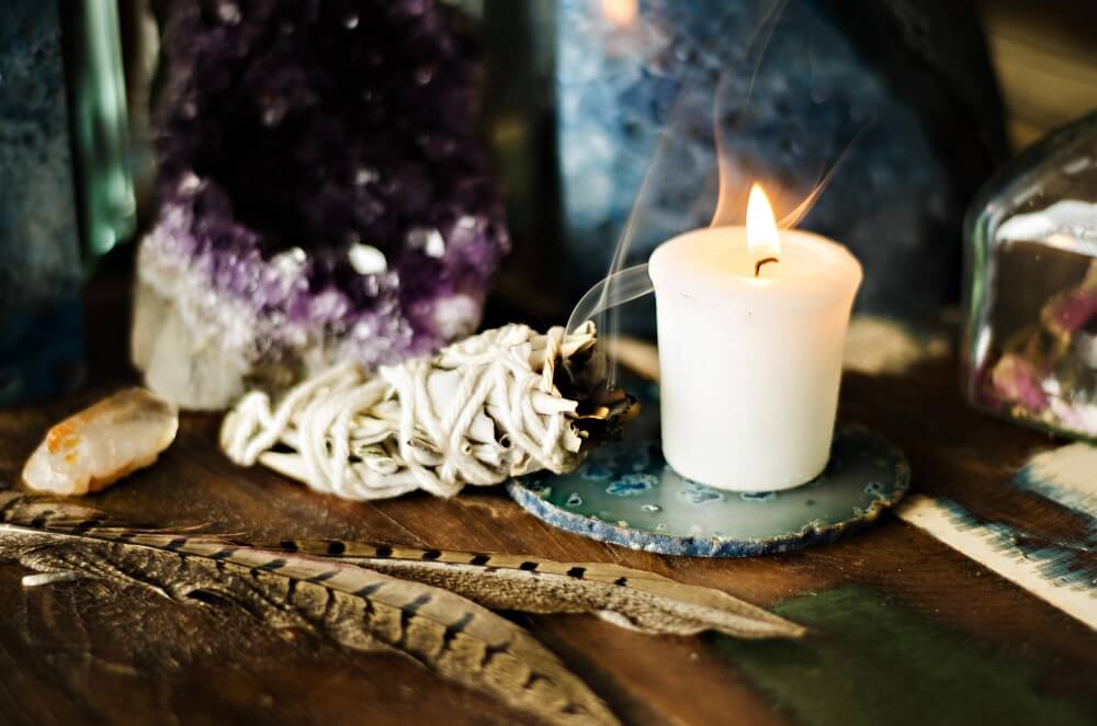 ритуалы на новолуние. травы и свечи